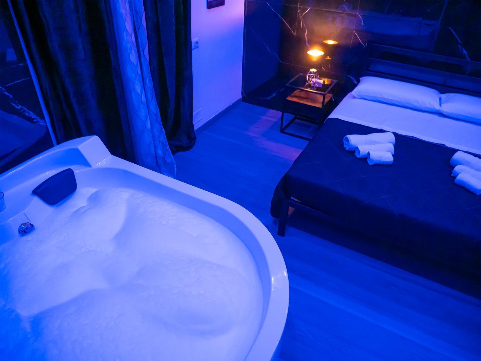 Aliva Suite Lt Палермо Экстерьер фото